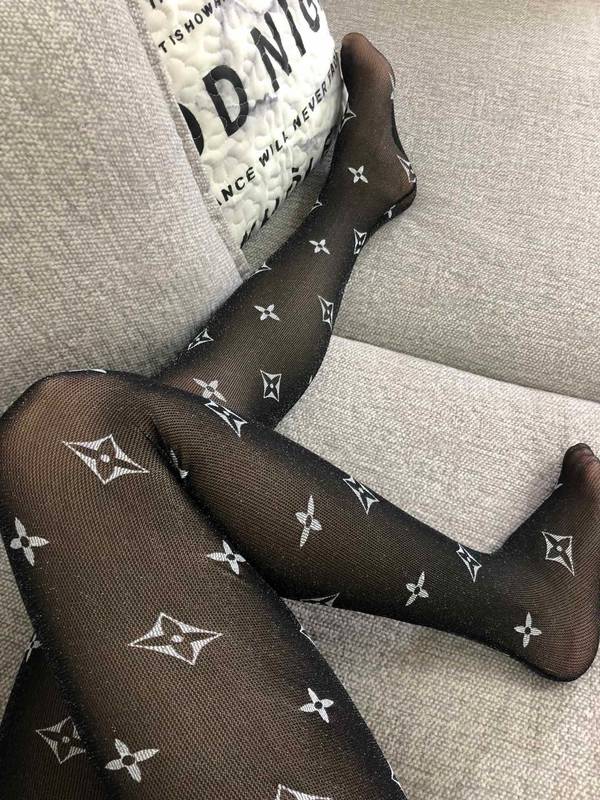 Louis Vuitton Socks LVO00011